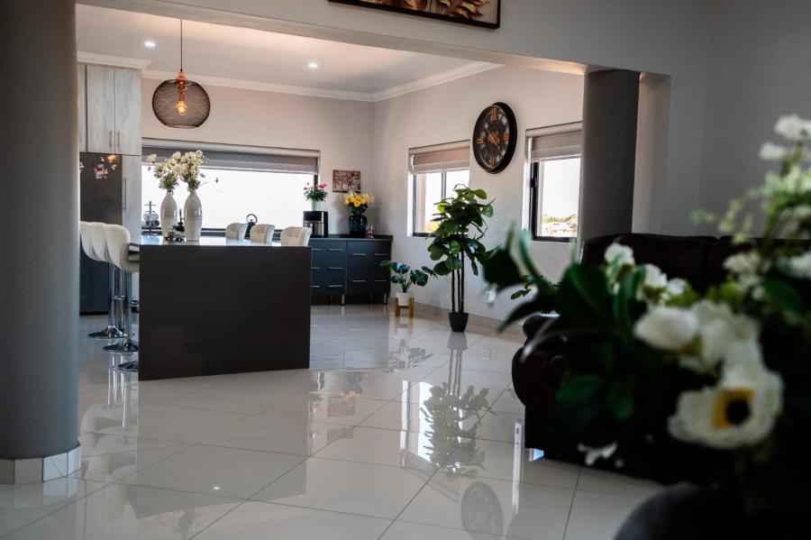 3 Bedroom Property for Sale in Wilkoppies North West